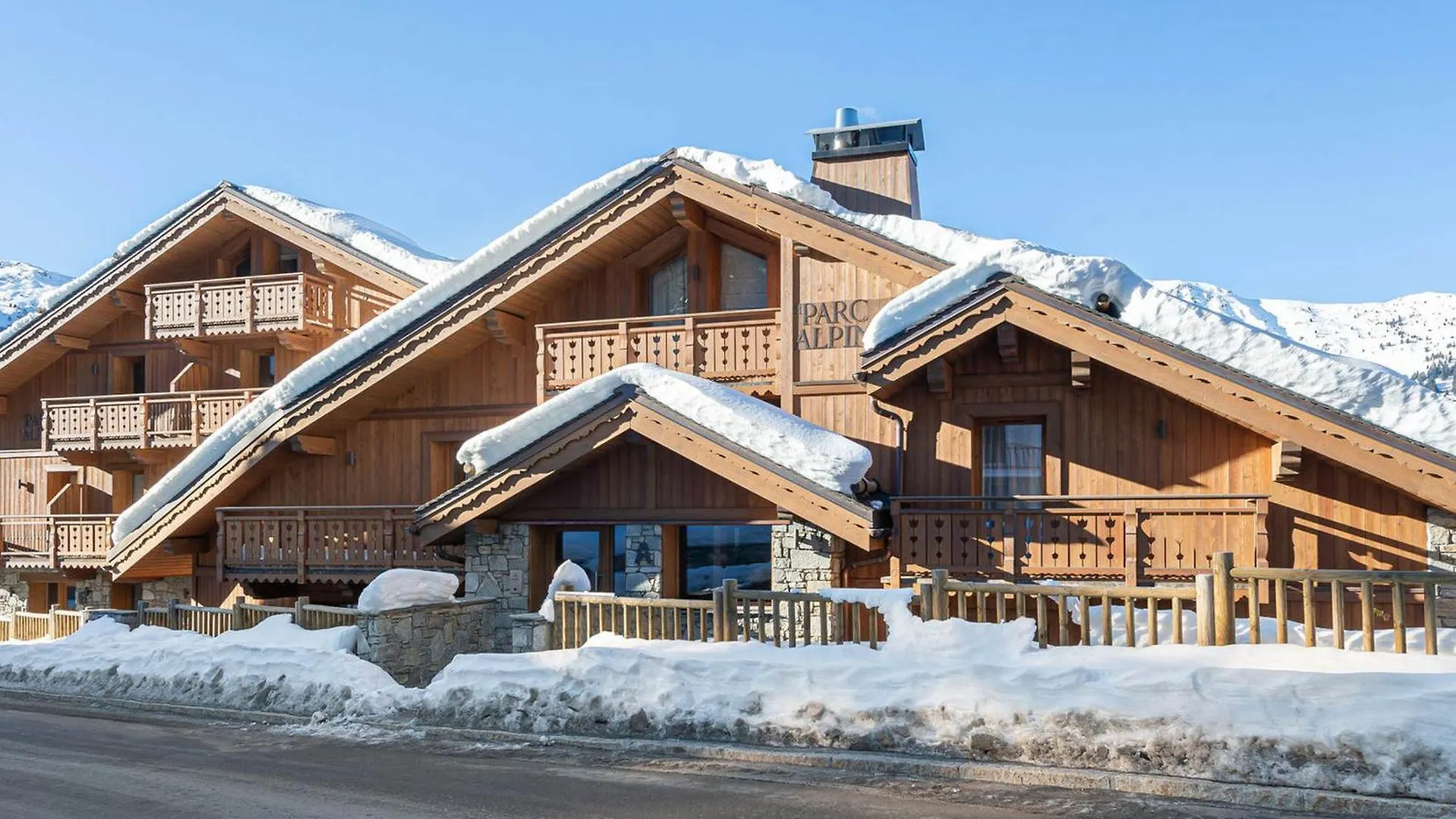 Charmant Appartement Meribel Avec Cheminee Et Parking - Fr-1-565-23 Les Allues Lejlighed