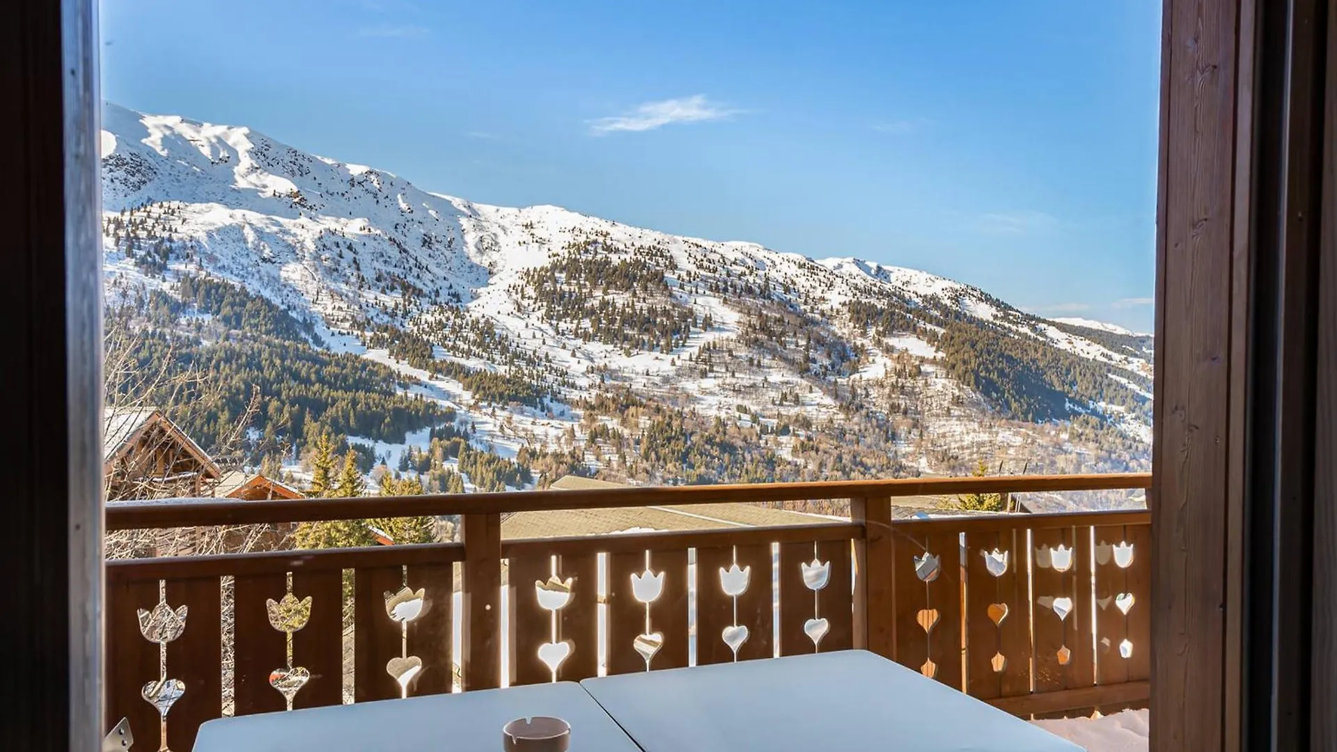 Charmant Appartement Meribel Avec Cheminee Et Parking - Fr-1-565-23 Les Allues